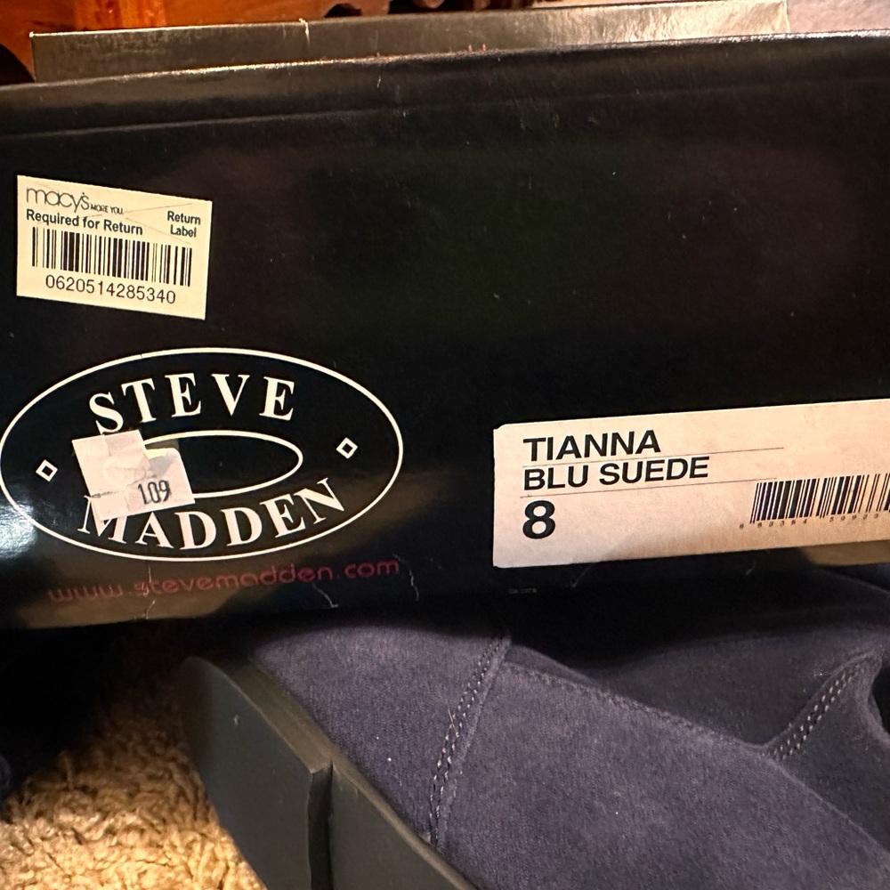 NEW - STEVE MADDEN BLUE SUEDE SLOUCH BOOTS - Picture 3 of 11